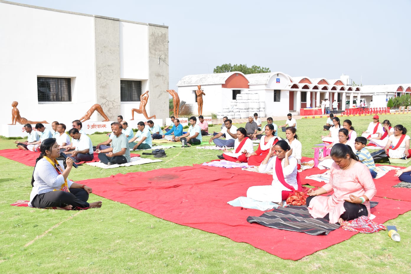 निमा संघटना यवतमाळ व दीनदयाल सेवा  प्रतिष्ठान यवतमाळ च्या विद्यमाने जागतिक योग दिन उत्साहात साजरा