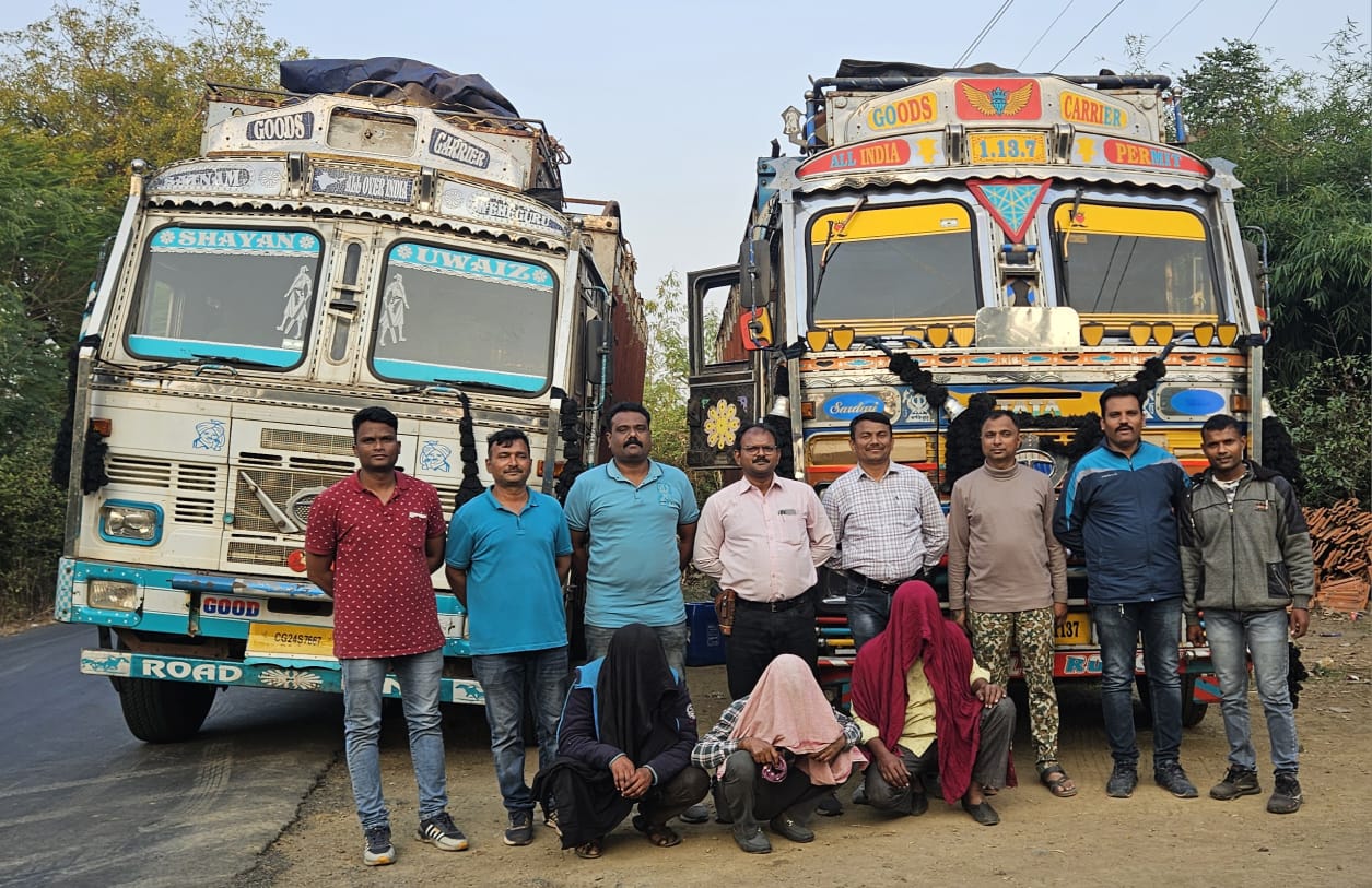 स्थानिक गुन्हे शाखेनी अवैध गोवंश तस्करांच्या आवळल्या ‌मुस्क्या, दोन ट्रक सह ८७ लाखांचा मुद्देमाल केला जप्त.